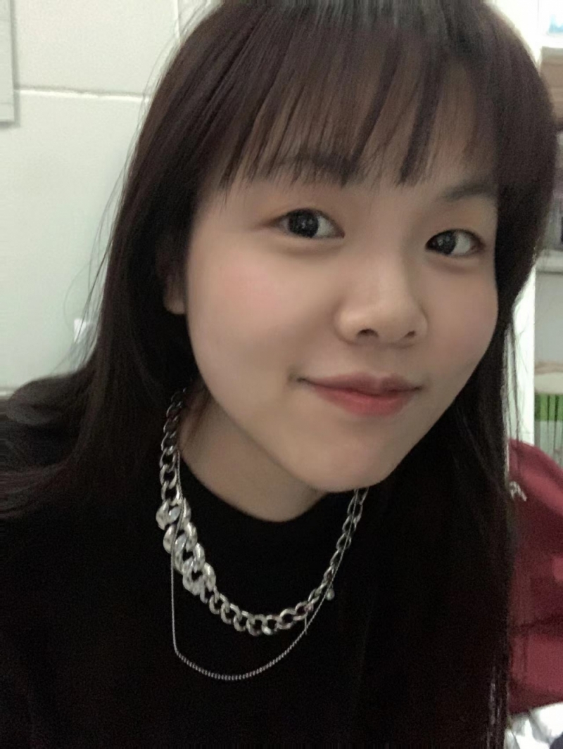 潜龙莉娟